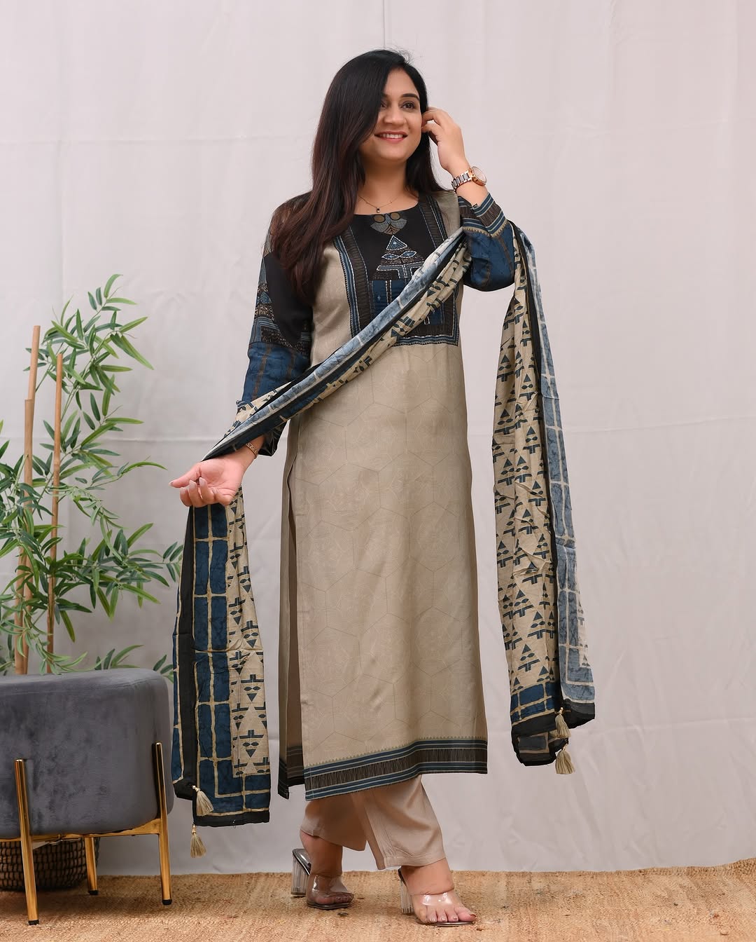 Dusty R-neck silk kurti suit set