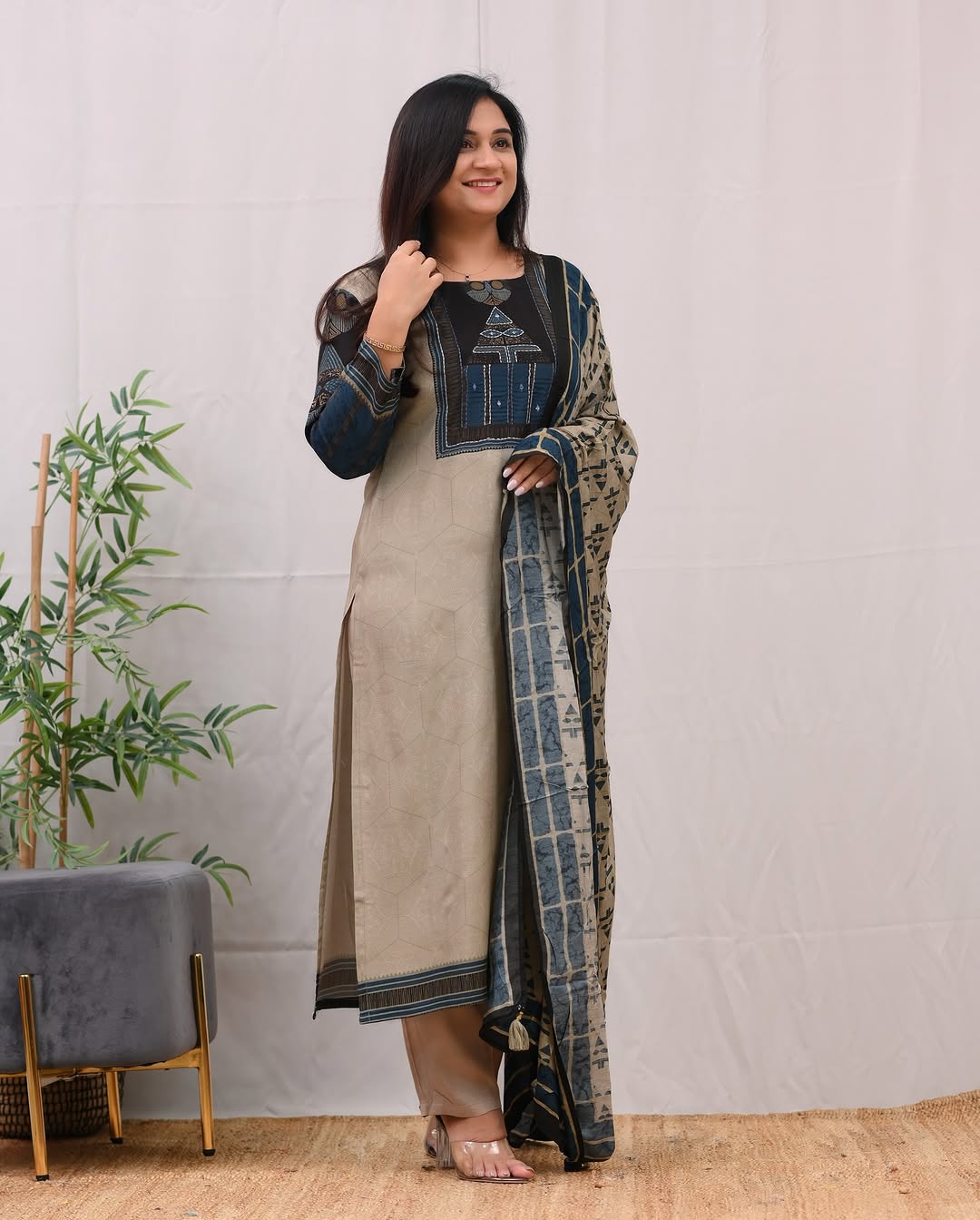 Dusty R-neck silk kurti suit set
